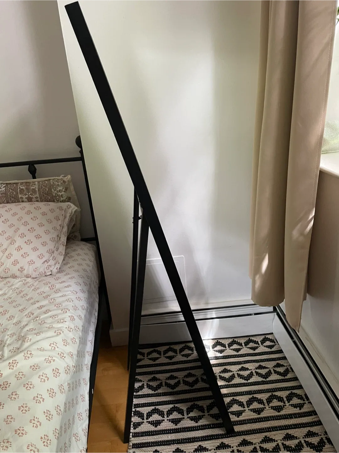 Full Length Black Frame Mirror image indicator(2)