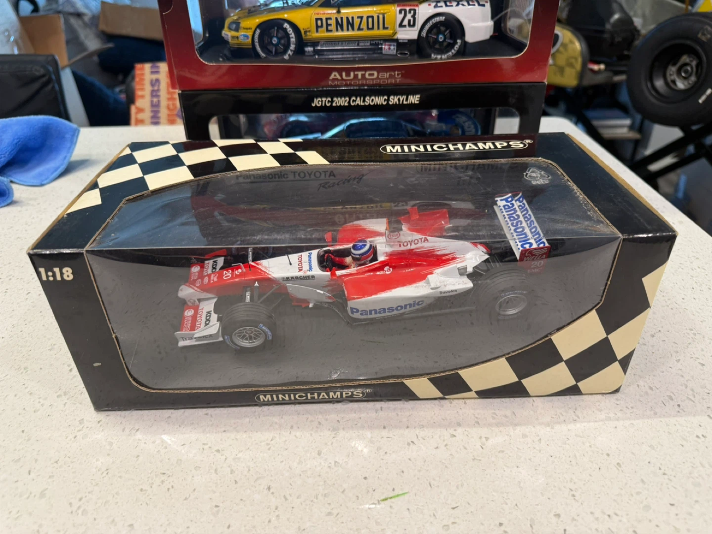 Minichamps 2003 F1 Panasonic Toyota Racing TF103 - photo 5