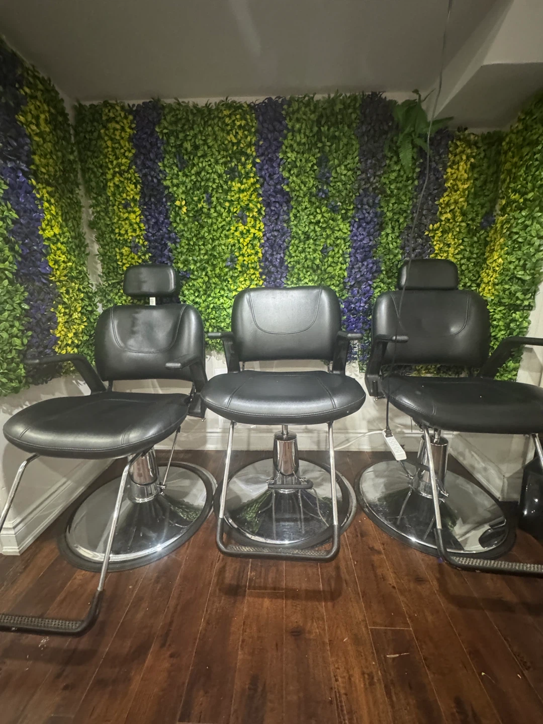 Black Salon/Barber Chair