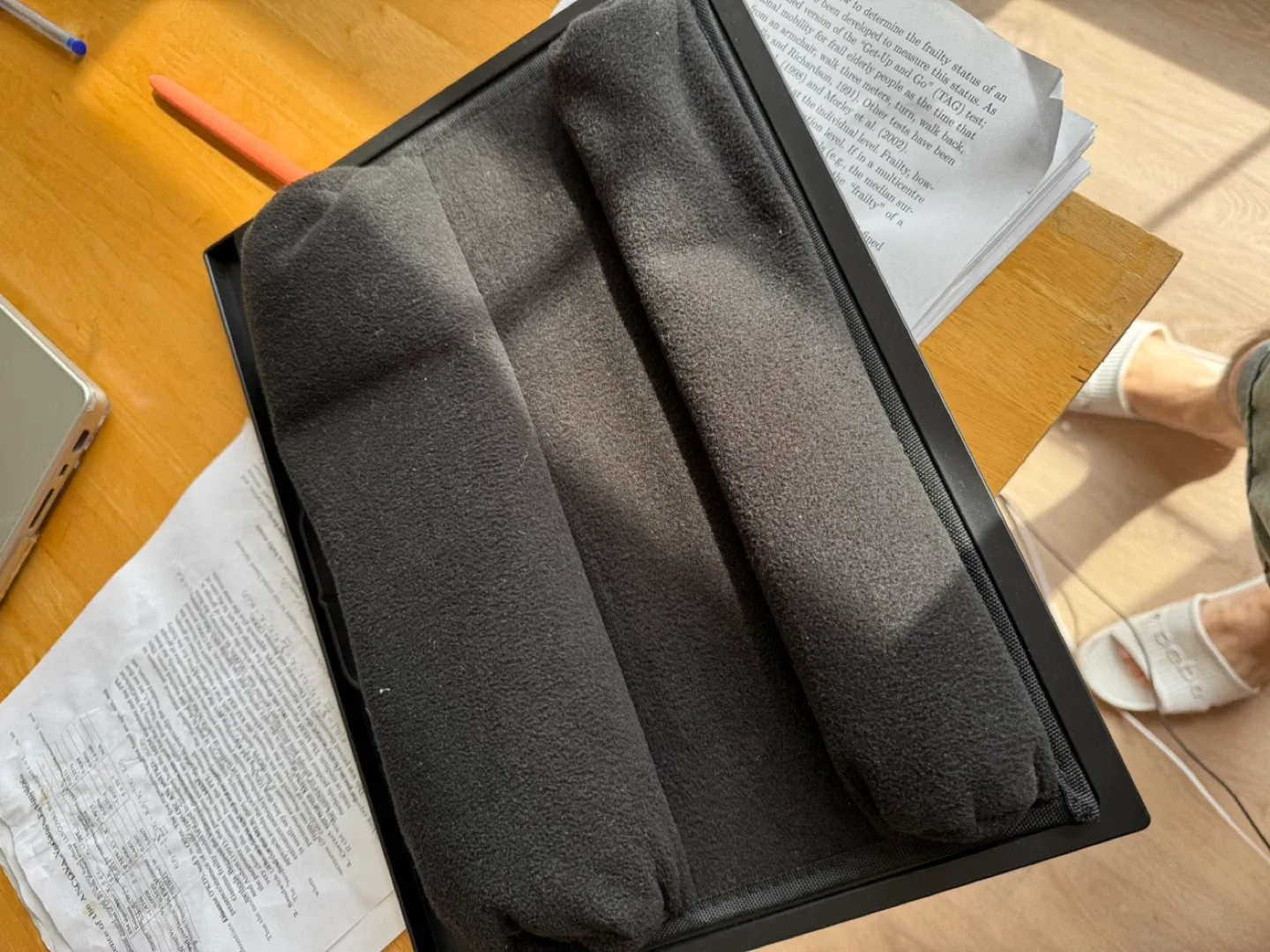 Mind Reader Laptop Desk image indicator(2)