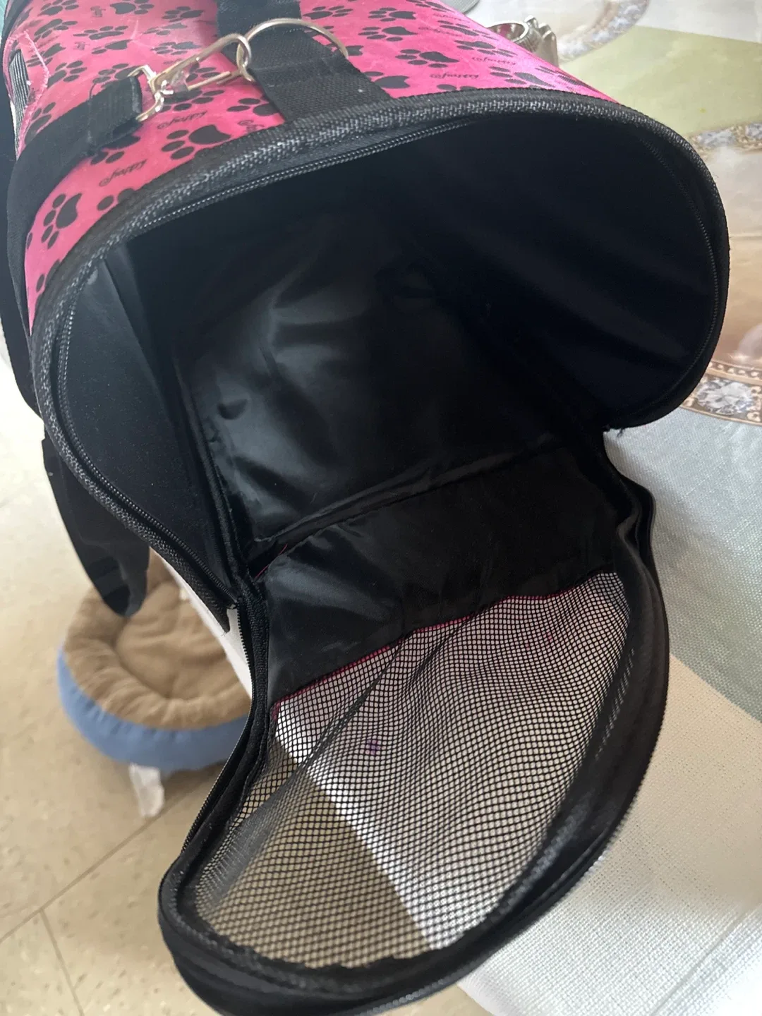 Lilly Pet Carrier - Pink Paw Print image indicator(3)