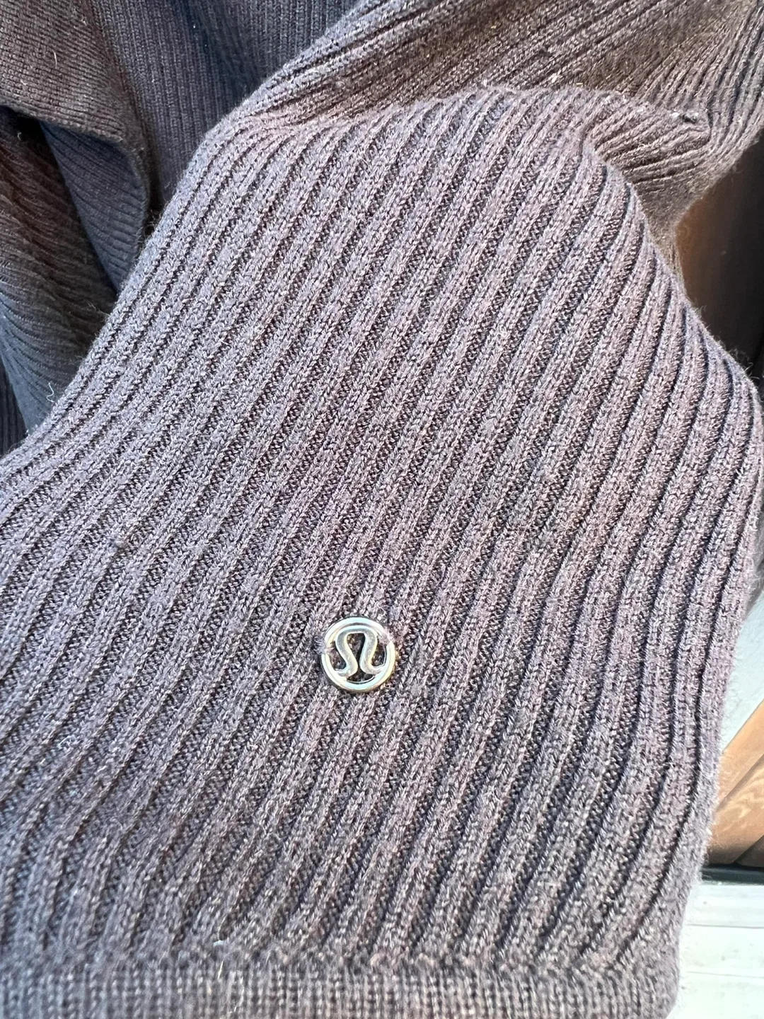 Lululemon Black Cardigan image indicator(3)