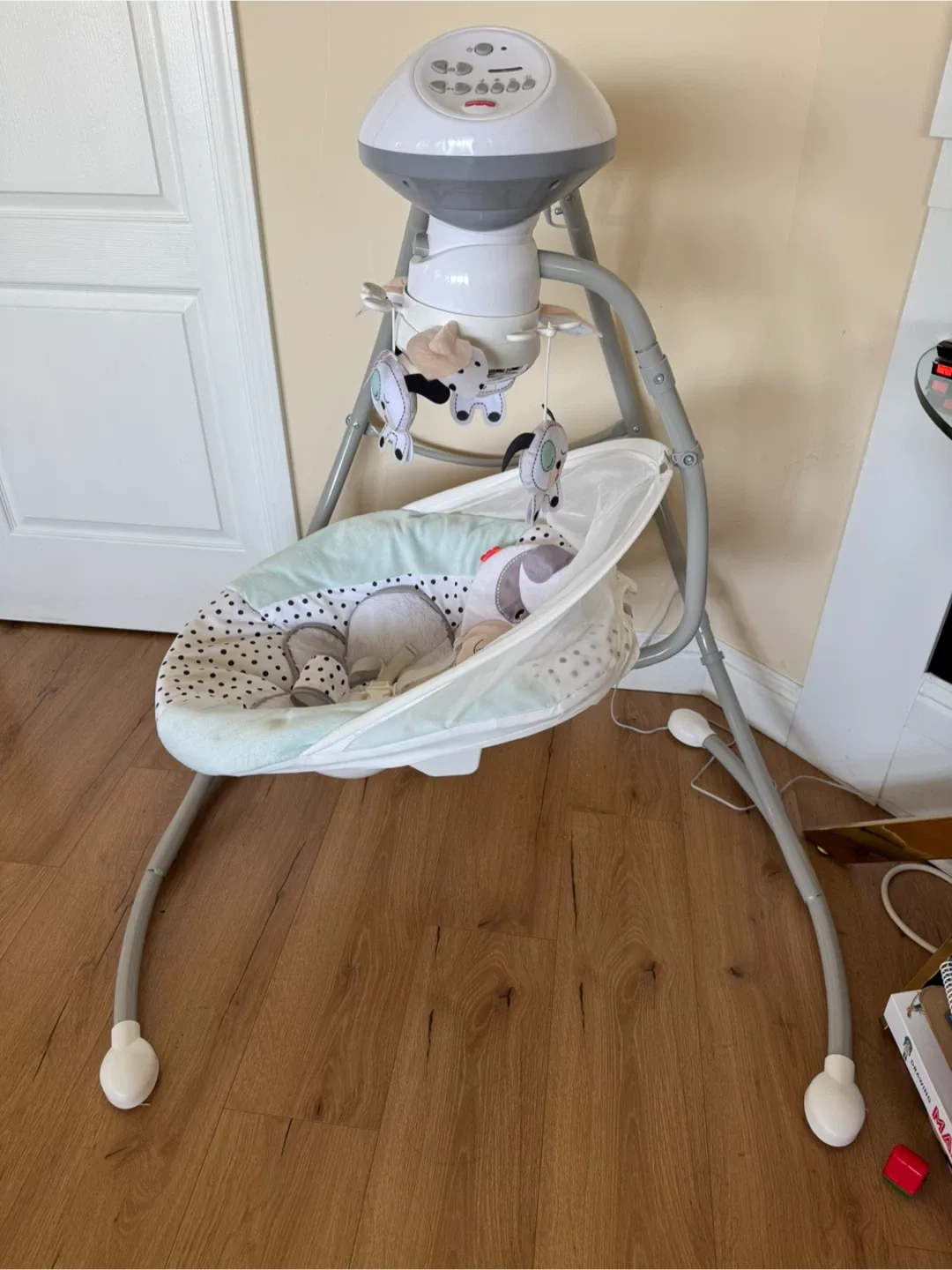 Fisher-Price Baby Swing image indicator(2)