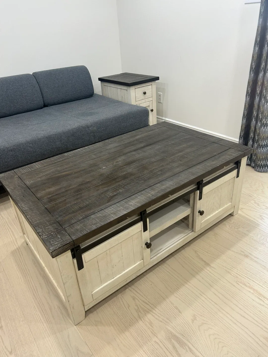 Bricks coffee table stand and side tables image indicator(2)