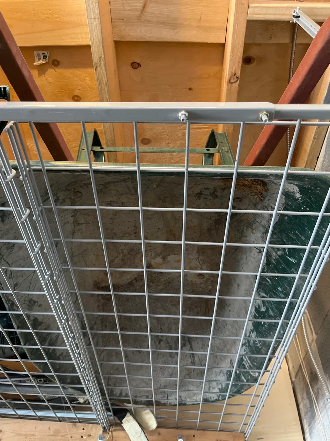 Wheelbarrow image indicator(2)