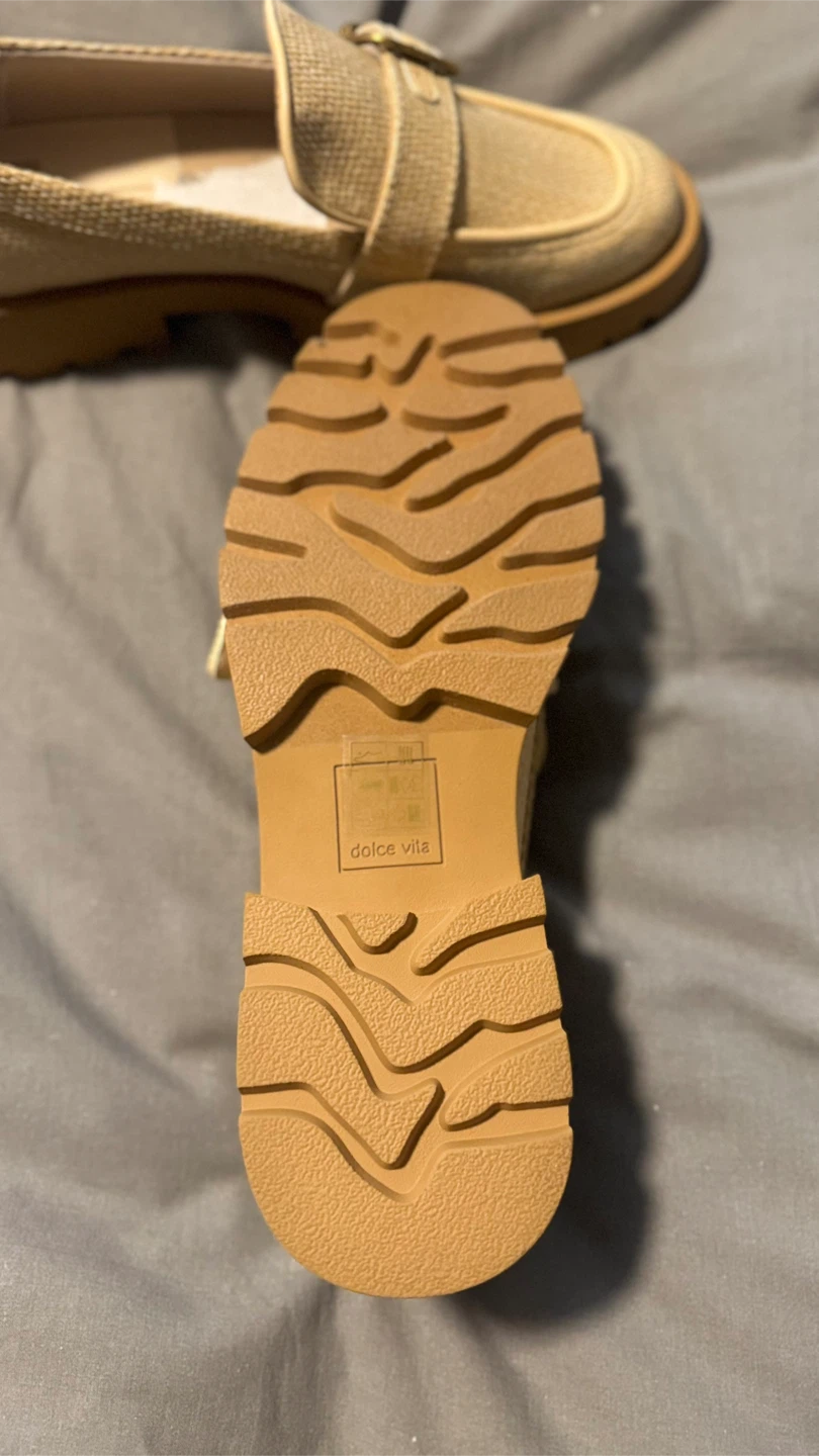 Dolce Vita Beige Loafers size 9.5 - photo 4