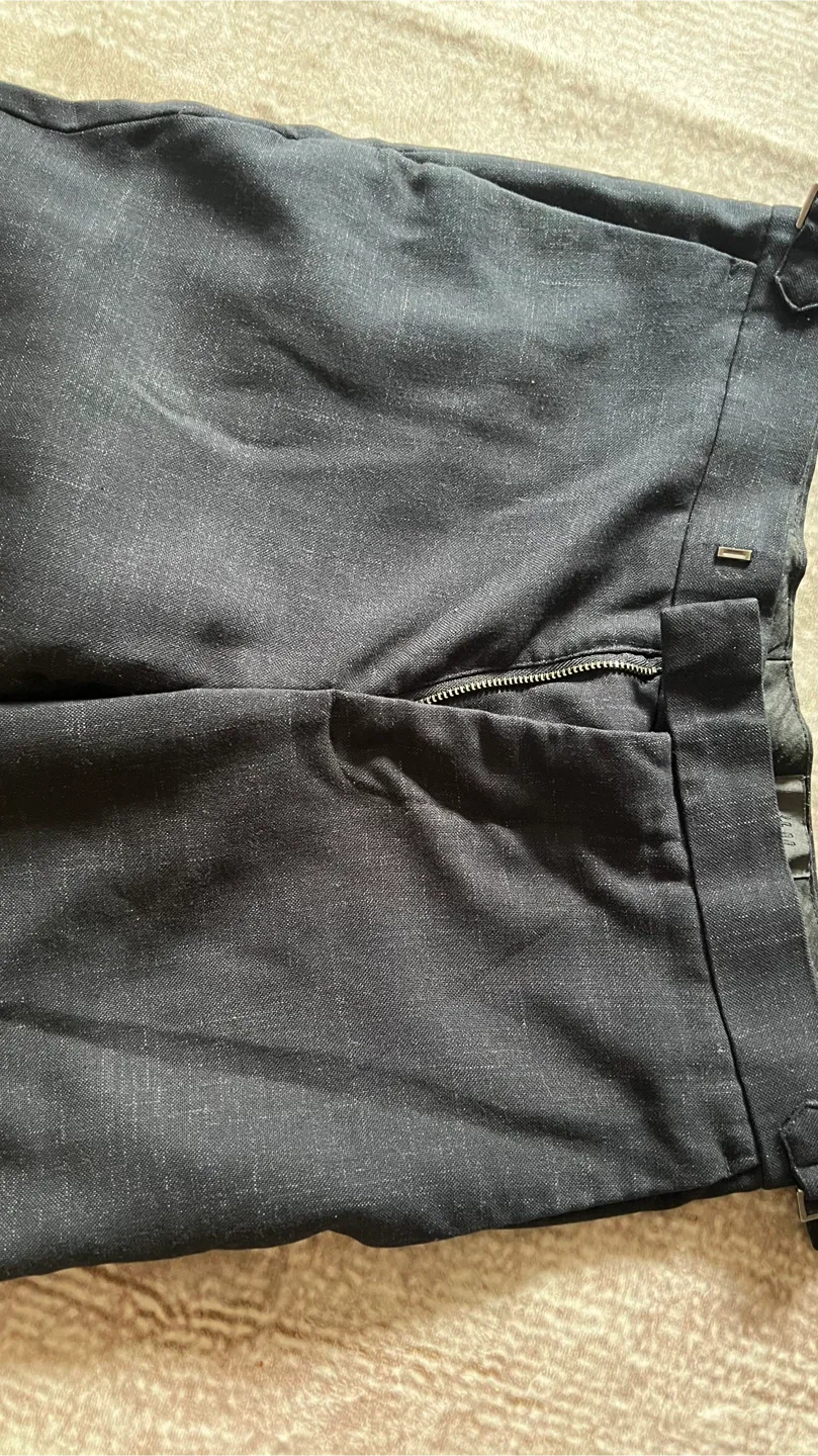 H&M Black Pants - Size 30R image indicator(3)