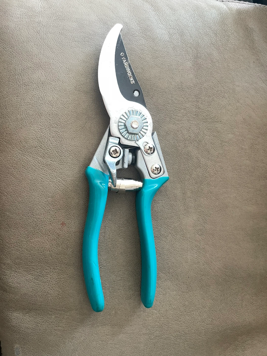 Yardworks Professional Bypass Pruning Shears Secateur