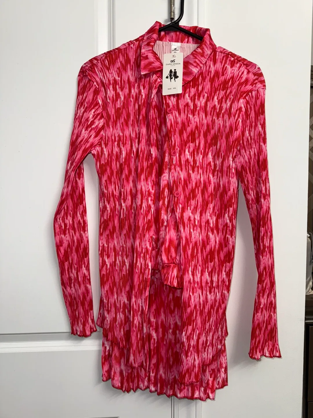 Pink Pleated Set. Size 12-14 thumbnail