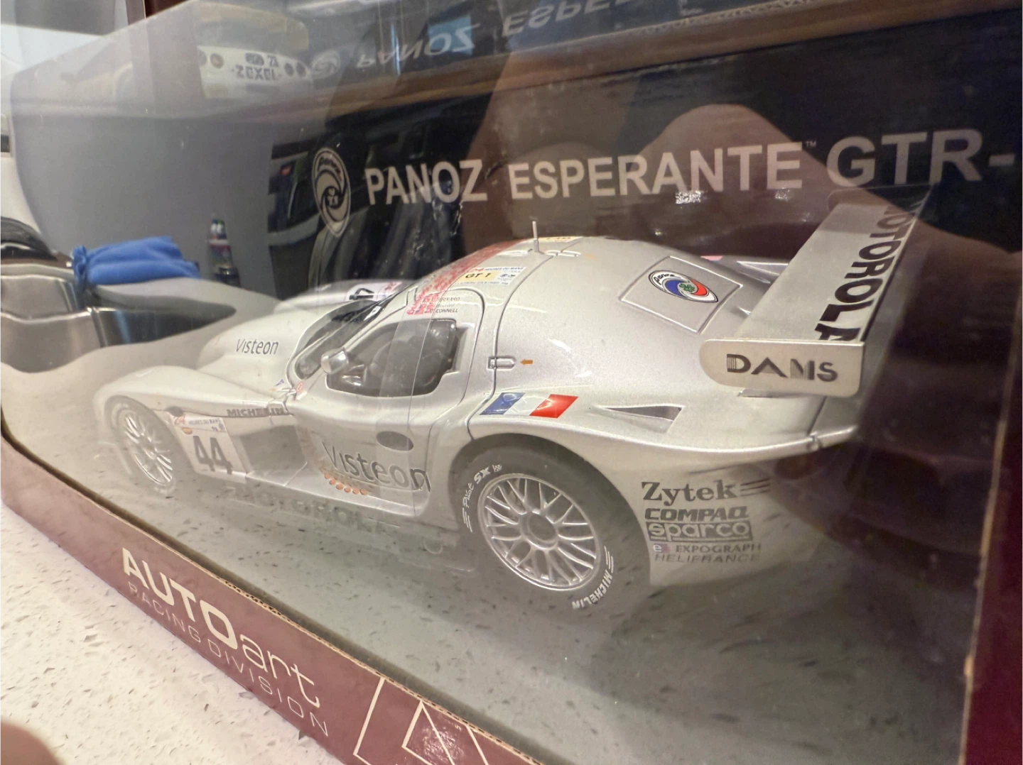AUTOart #44 1998 Panoz Esperante GTR-1 Le Mans 24H - photo 4