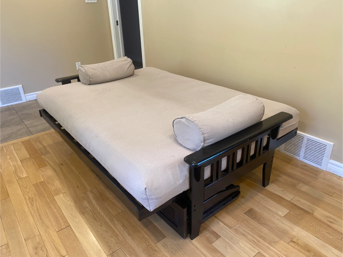 Night & Day Kingston Full Size Wood Futon (CAN DELIVER) - photo 5
