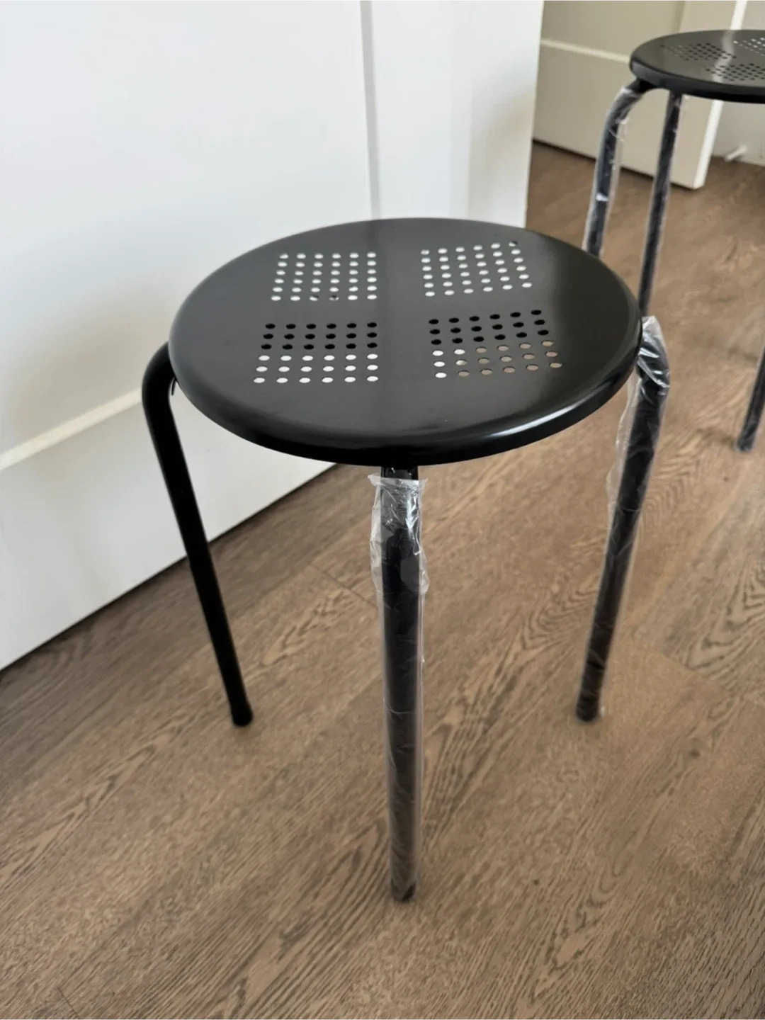 Black Metal Stools - Set of 2 image indicator(3)