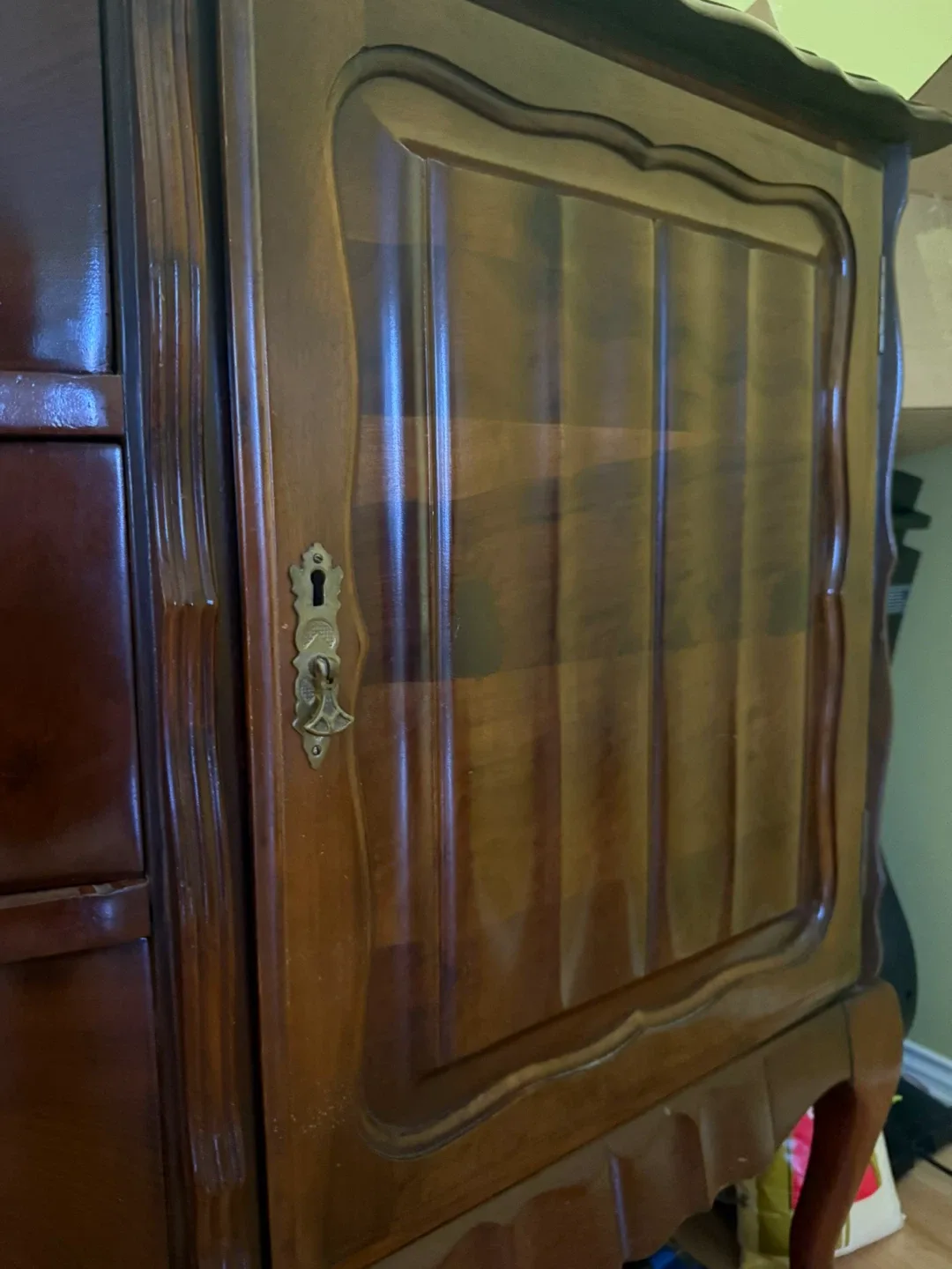 Antique Wooden Sideboard image indicator(2)