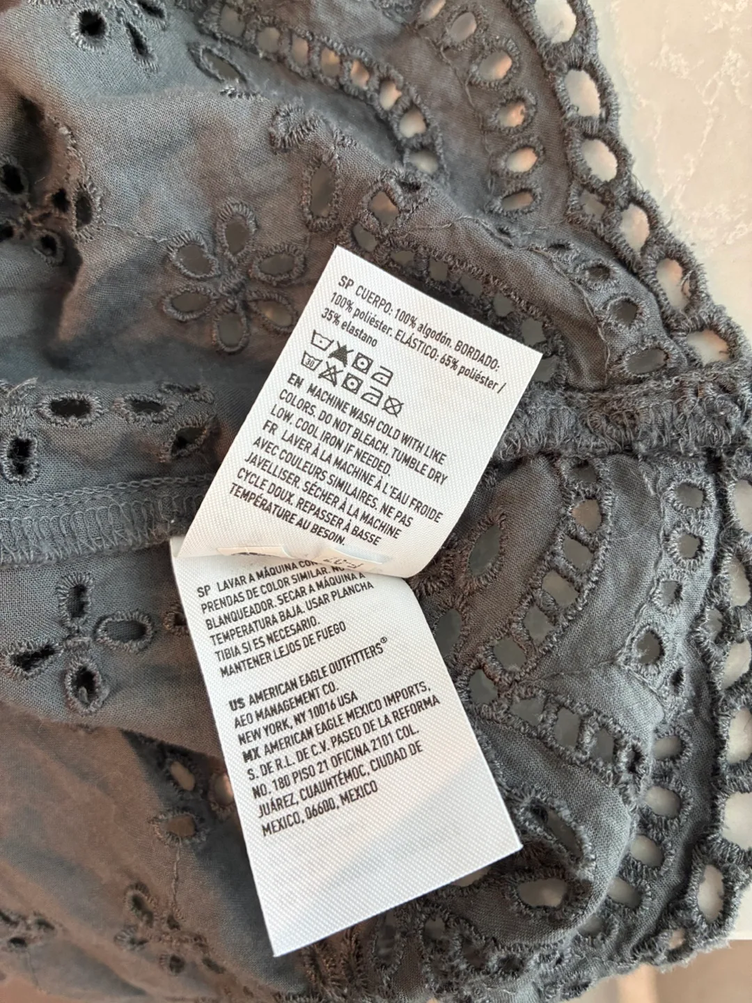 Stretchy lace ruffle tube top image indicator(4)