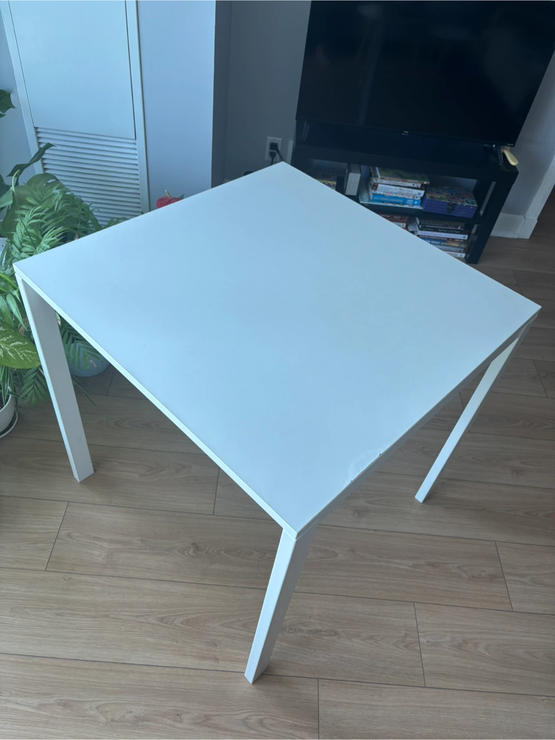Dining Table - photo 2