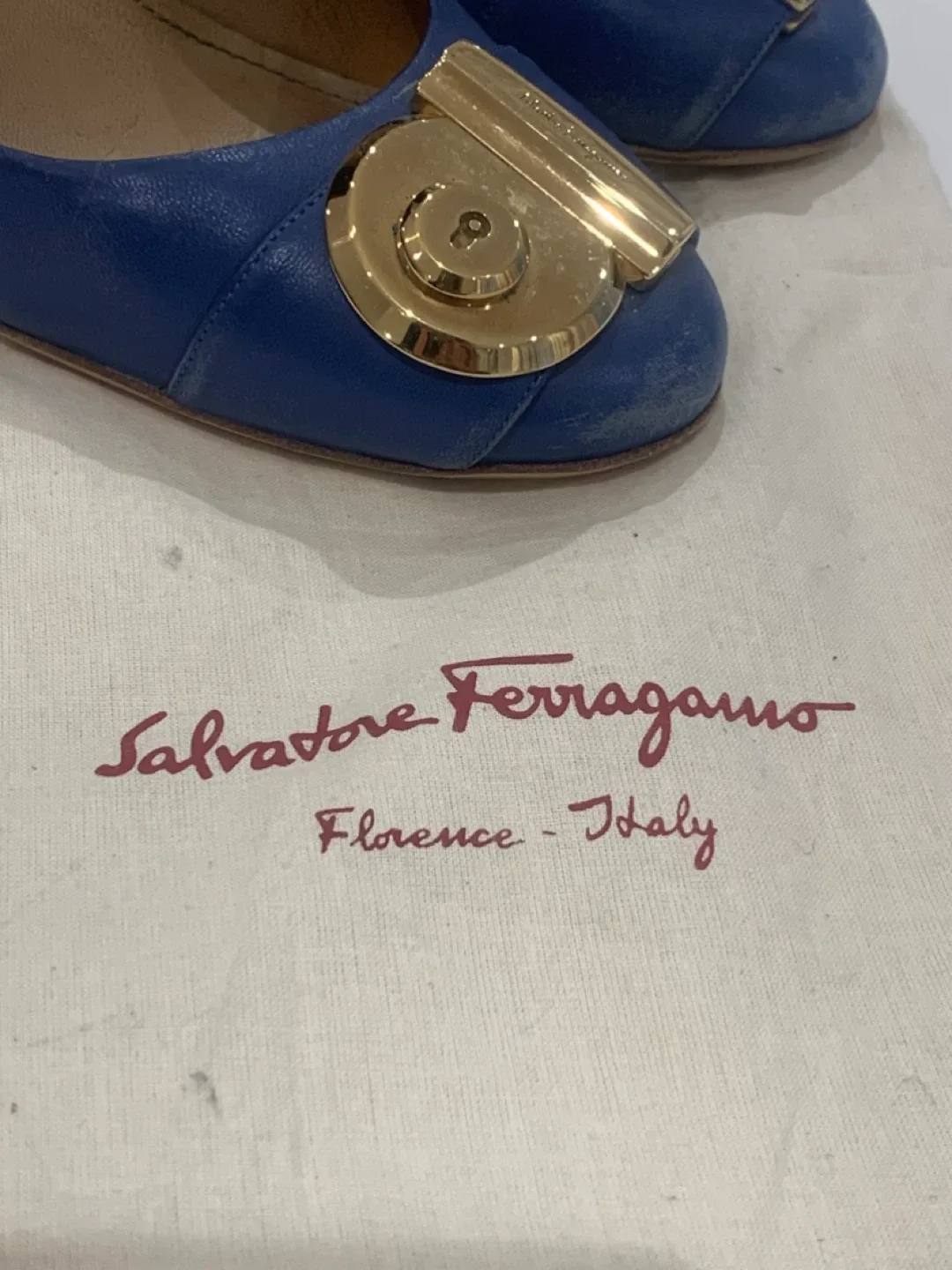 💙 Salvatore Ferragamo Preloved Leather Heels Size 7.5 💙 image indicator(3)