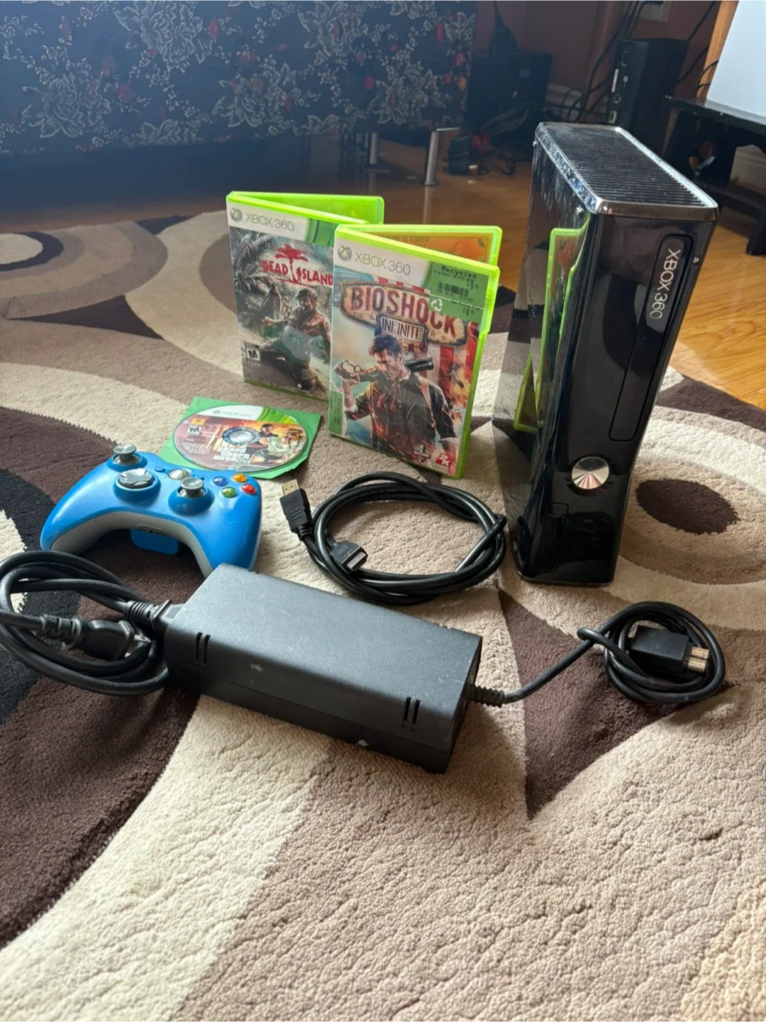 Xbox 360 Console with Games and Controller