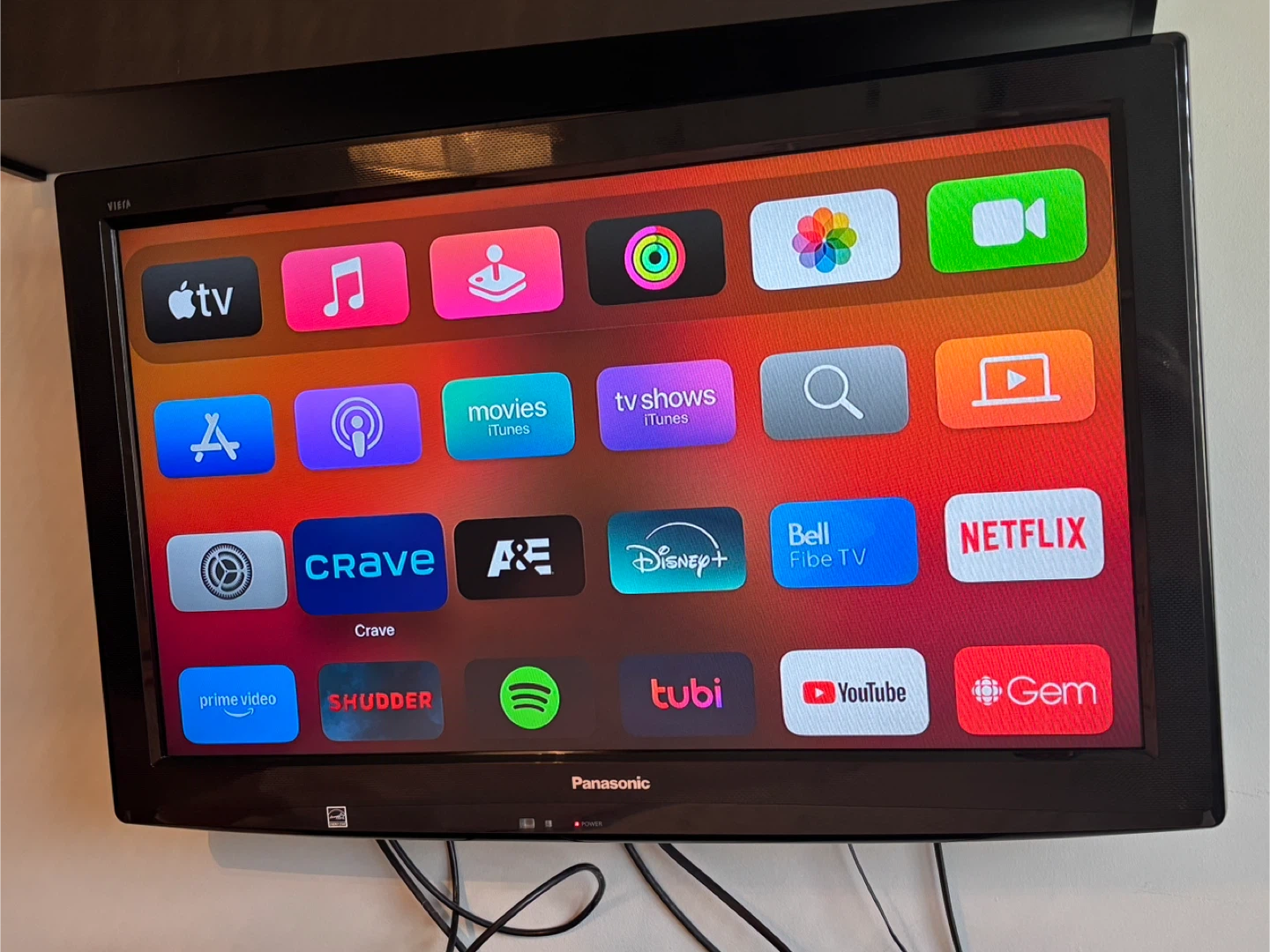 Panasonic Viera TV - photo 2