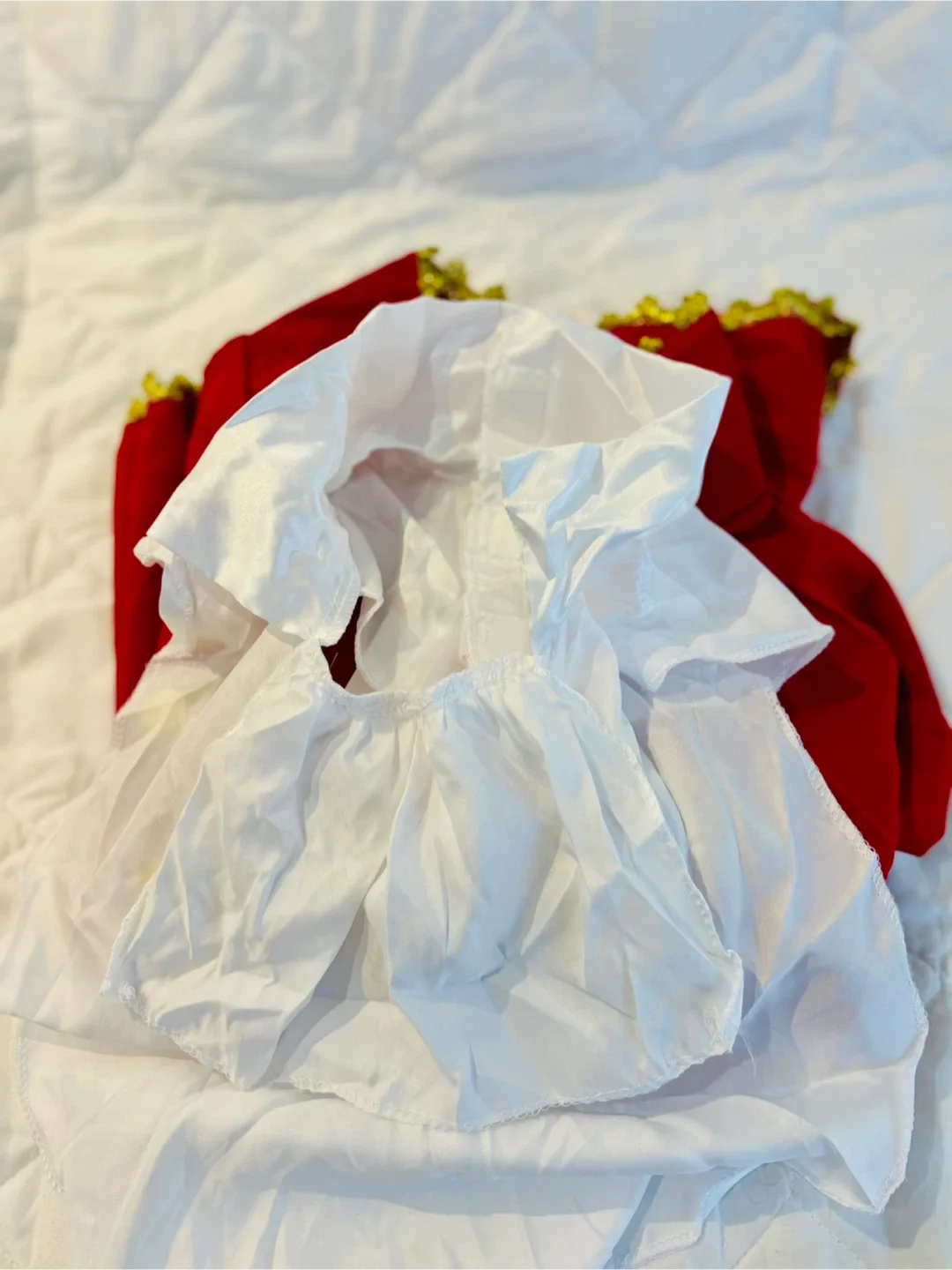 Captain Blackheart Pirate Costume - HalloweenCostumes.ca image indicator(5)