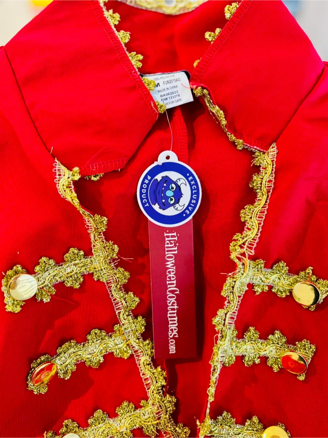 Captain Blackheart Pirate Costume - HalloweenCostumes.ca image indicator(2)