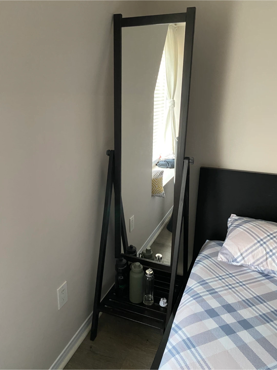 Mirror with stand & shelf