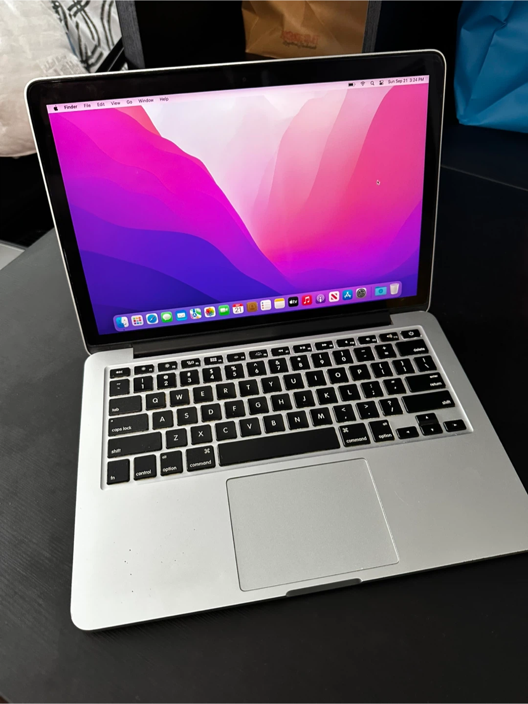 MacBook Pro 2015, 13.3-inch Retina Display, 251 GB, 8GB RAM - photo 2