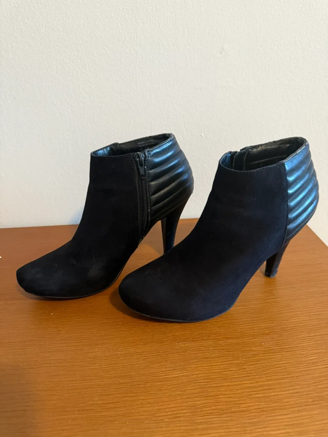 Comfort Plus by Predictions Heels - Size 8.5 image indicator(7)