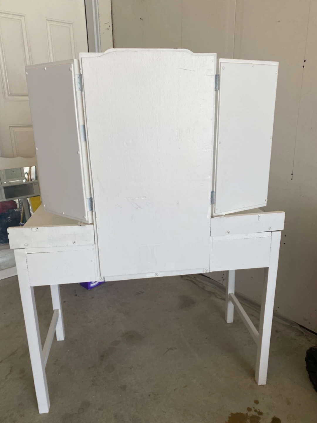 White Vanity Makeup Table with Tri-Fold Mirror - photo 3