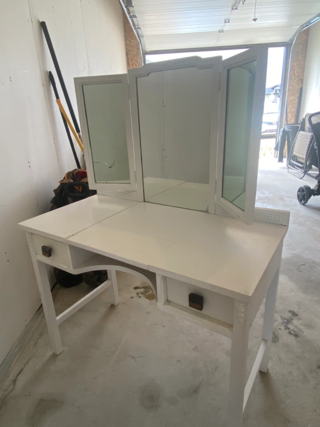 White Vanity Makeup Table with Tri-Fold Mirror - photo 2