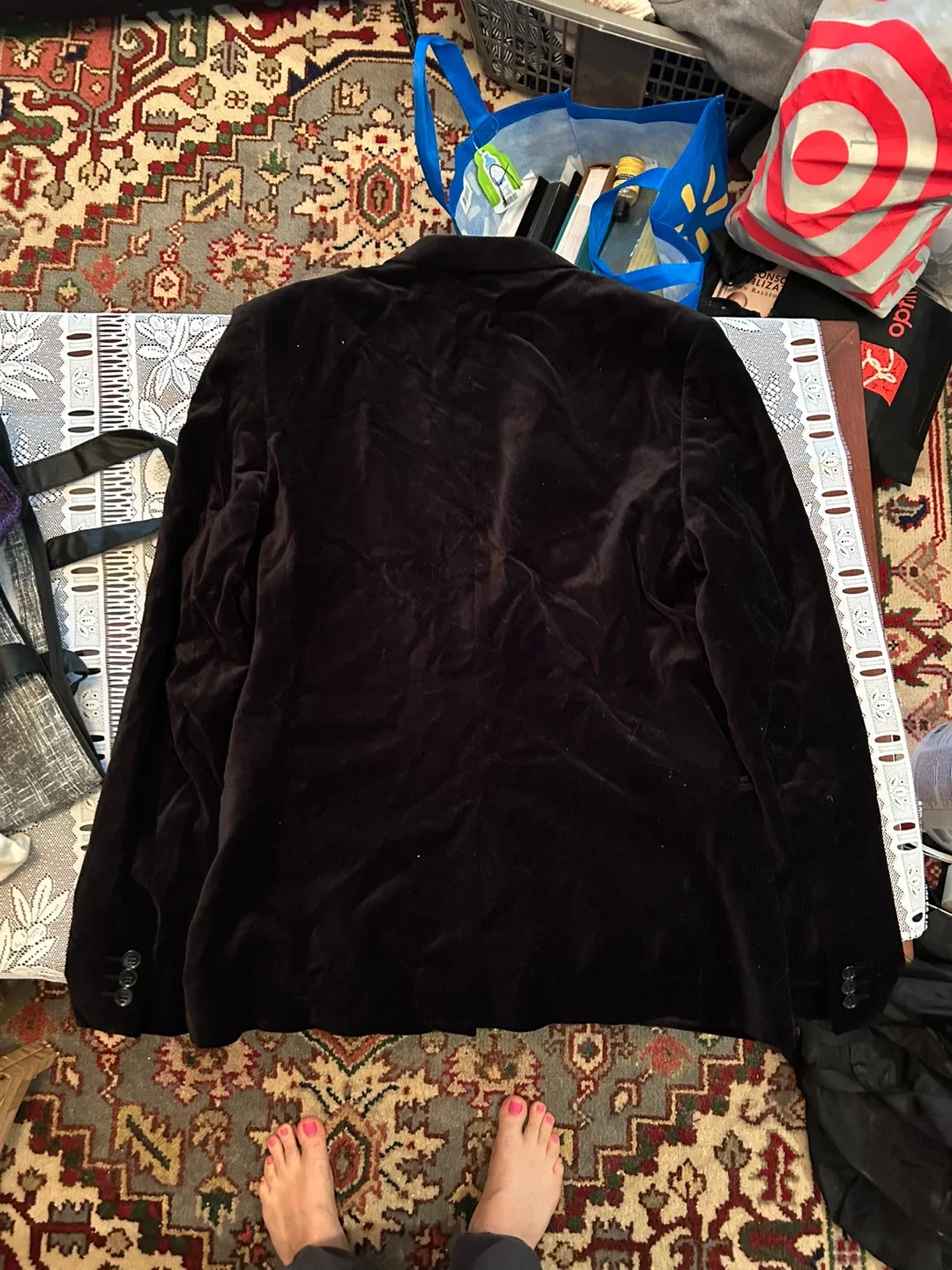 H&M Black Velvet Blazer image indicator(2)