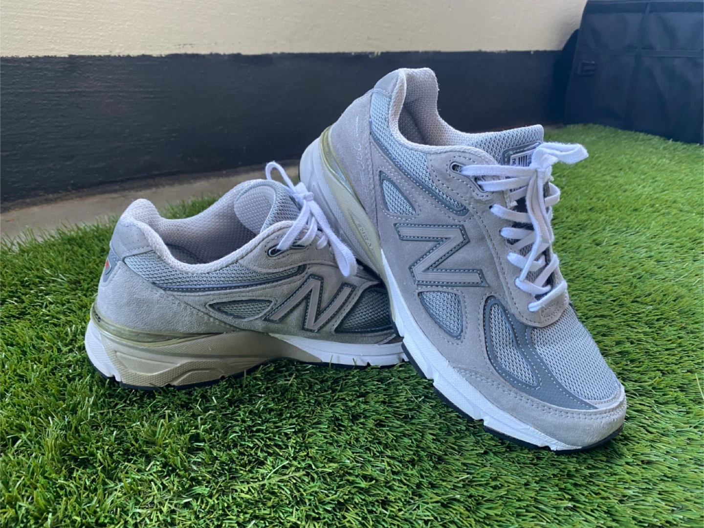 New Balance 990v4 Grey unisex