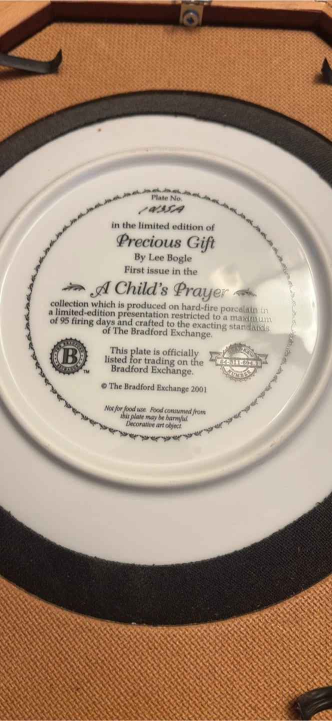Precious Gift Plate by Lee Bogle - photo 2
