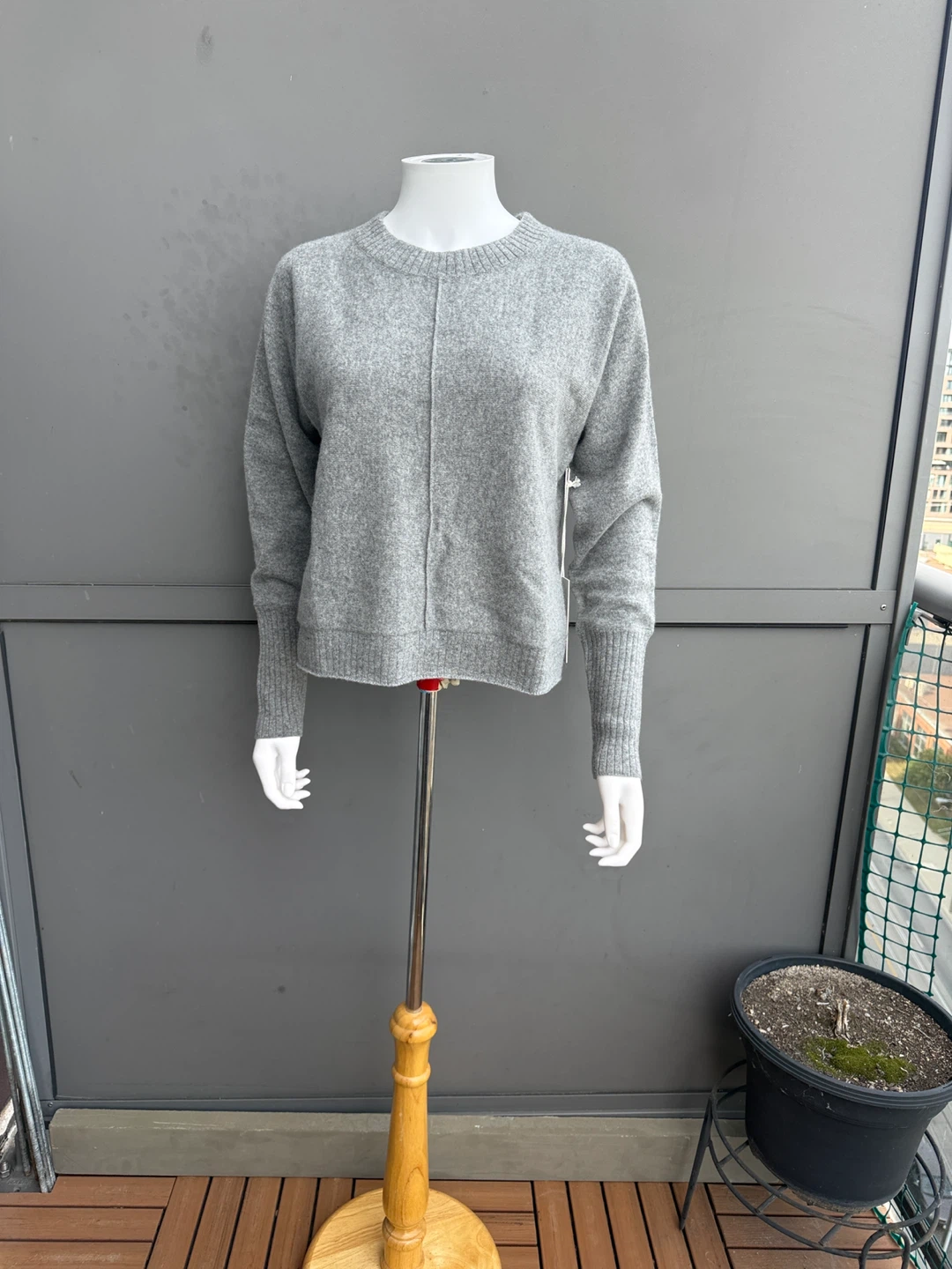 Grey Cashmere Sweater Size S