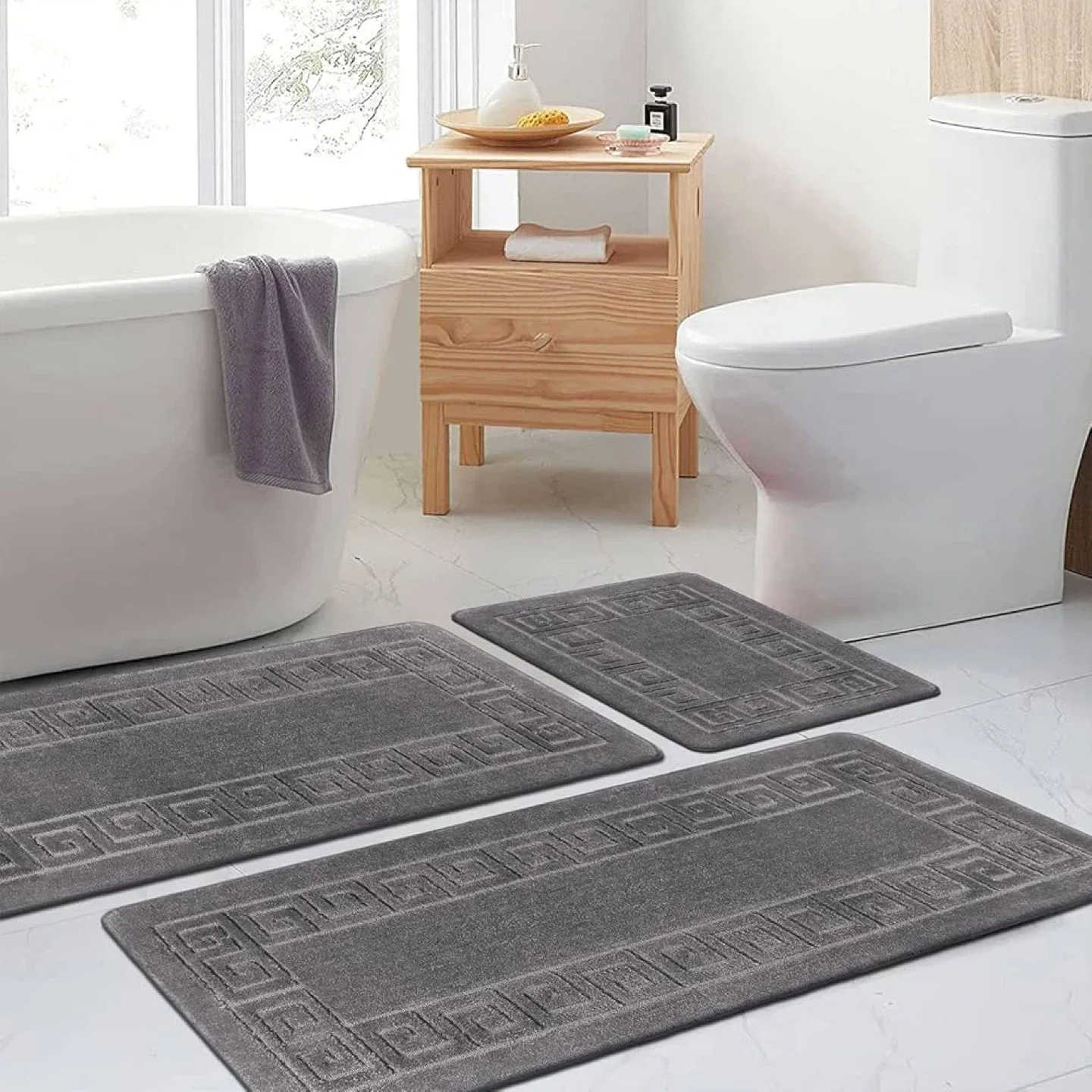 Brand new 3 Piece Non Slip Bath Mats thumbnail