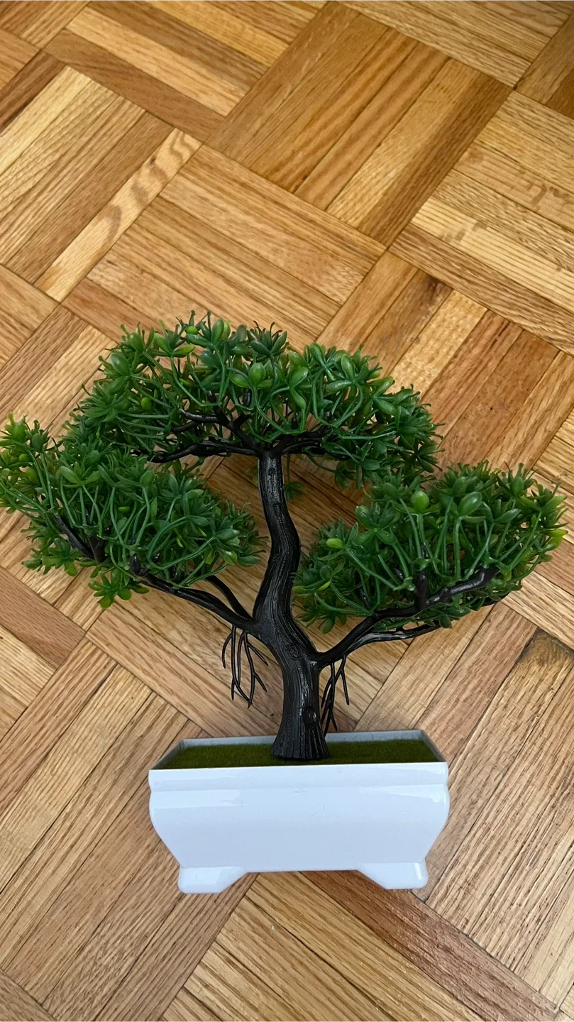 Artificial Green Potted Plant image indicator(3)