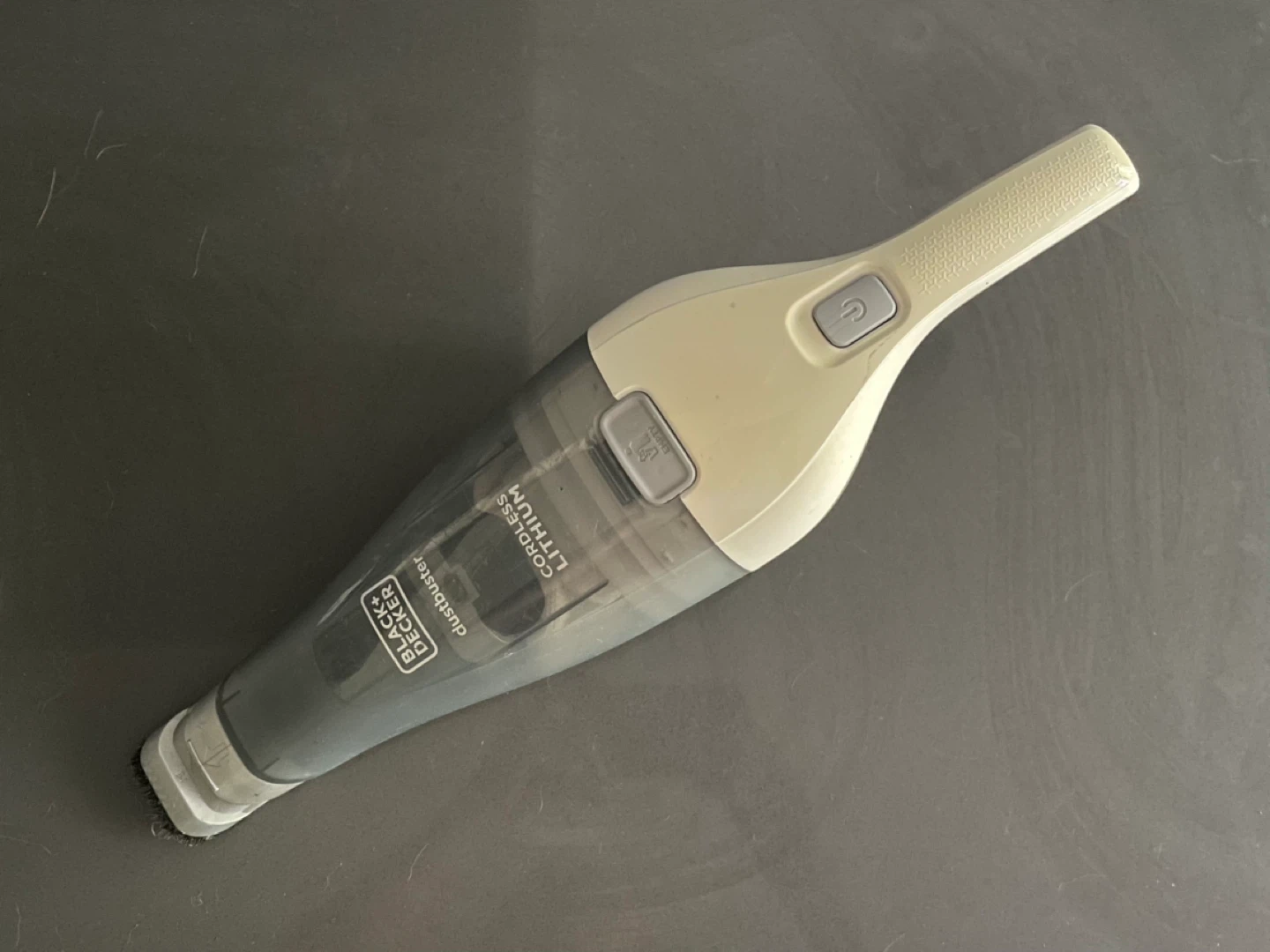 Black+Decker Cordless Lithium Dustbuster - photo 3