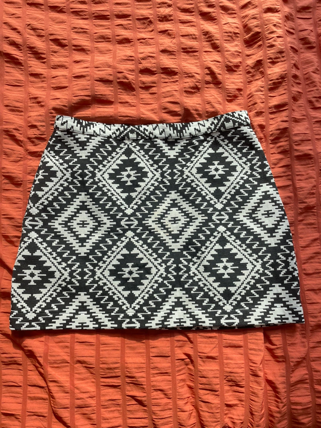 Topshop Black & White Patterned Mini Skirt - Size 6