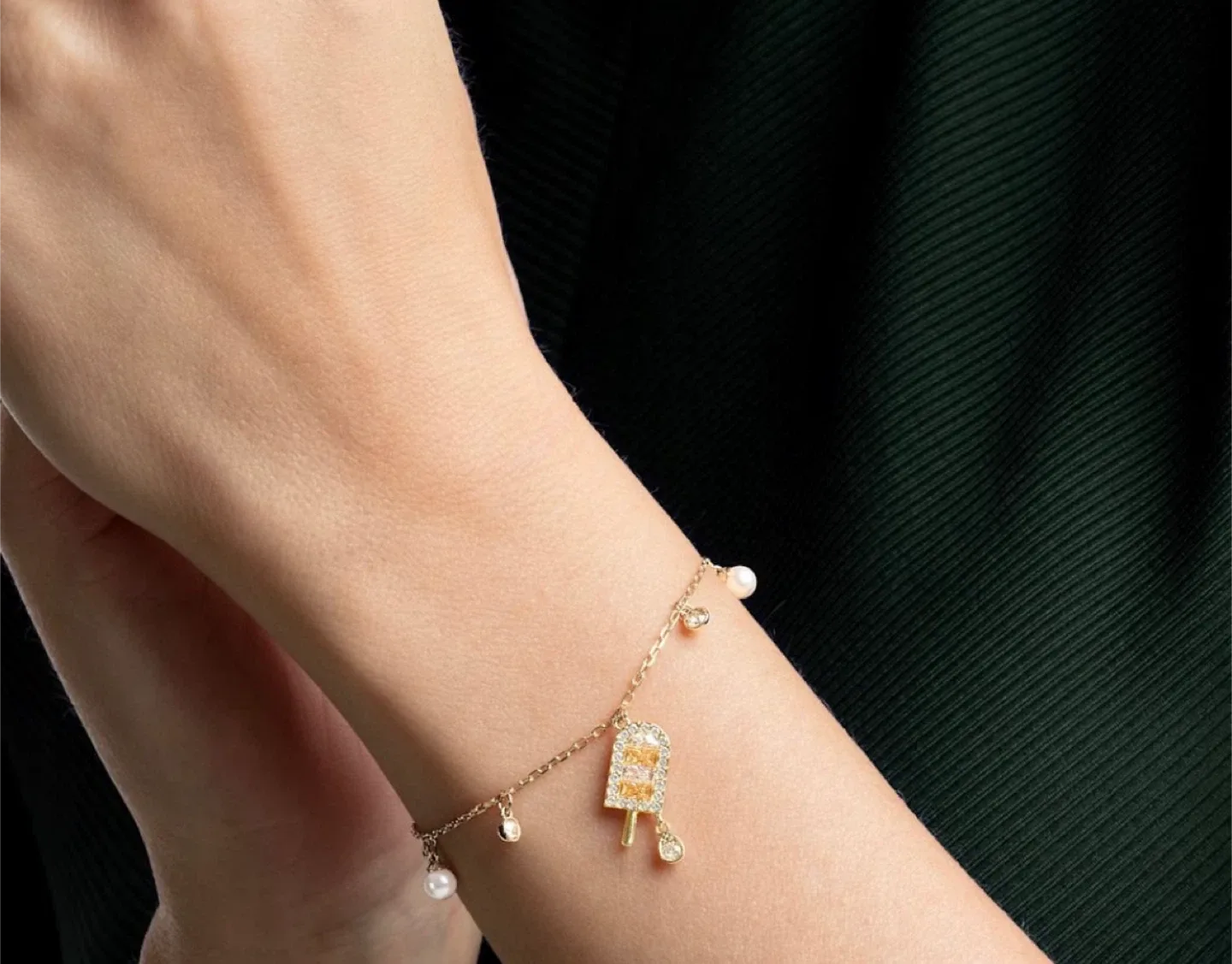 Swarovski Ice Pop Bracelet image indicator(2)