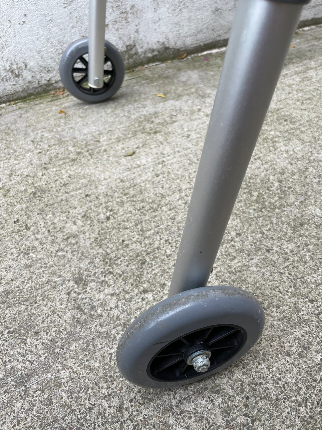 Airgo one button folding adjustable wheeled walker - photo 4