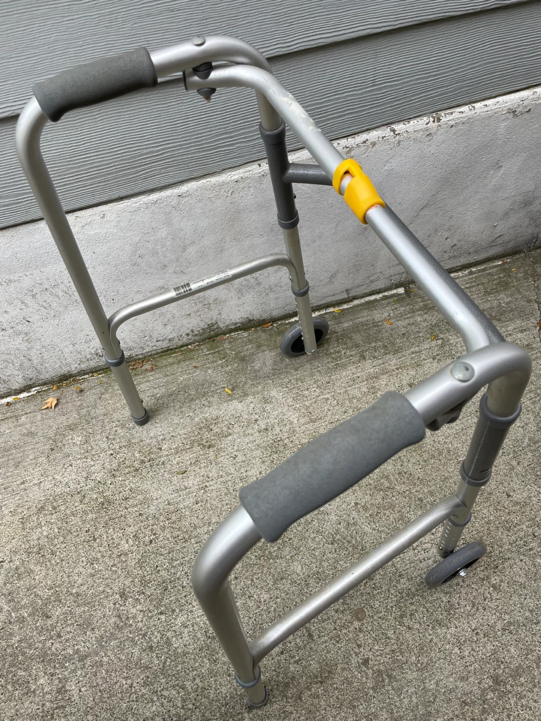 Airgo one button folding adjustable wheeled walker - photo 5