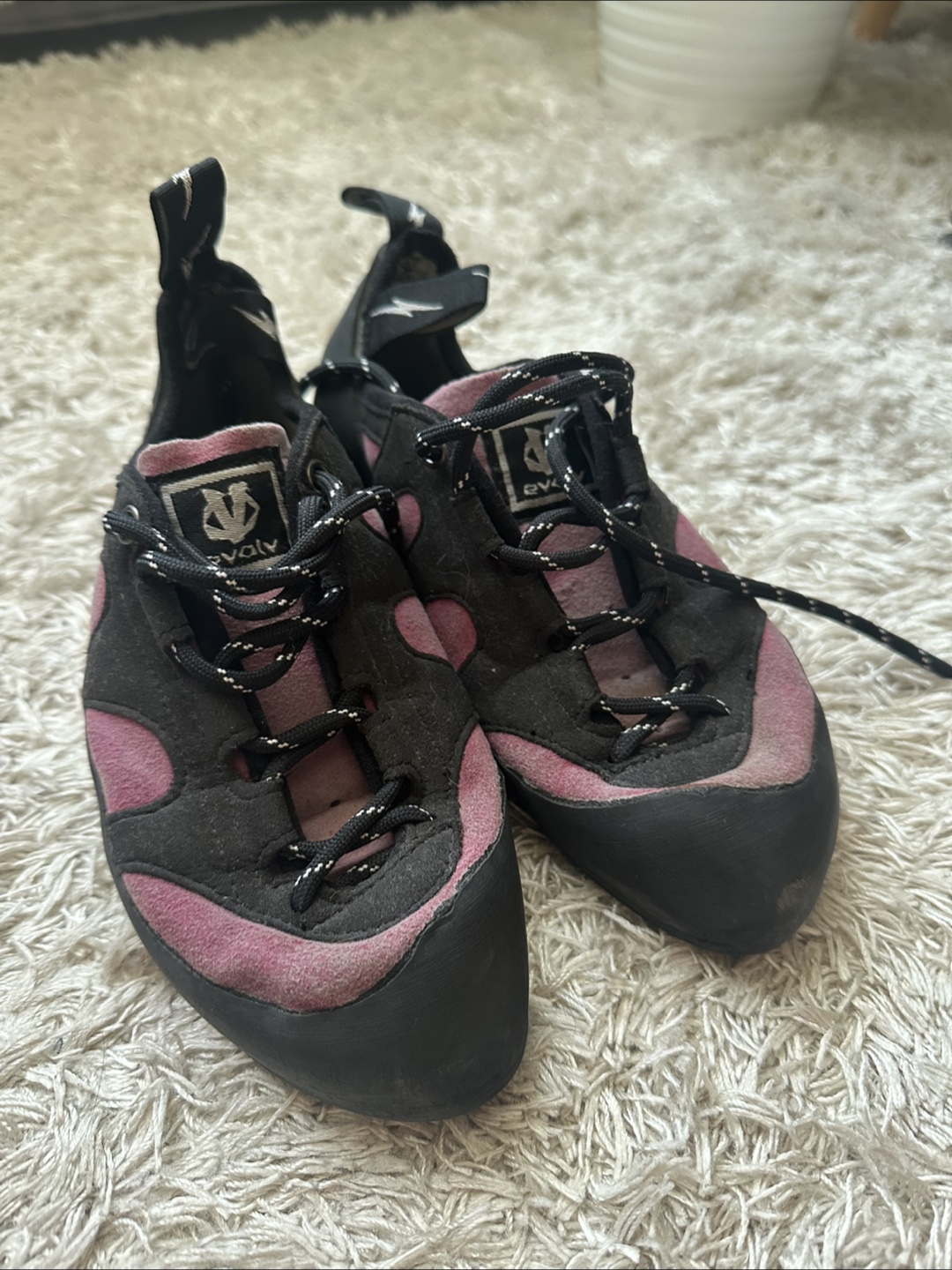 Evolv Climbing Shoes size 6 US - photo 5