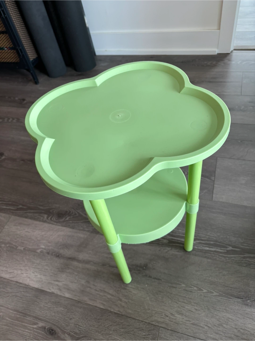 (New) Green small side table