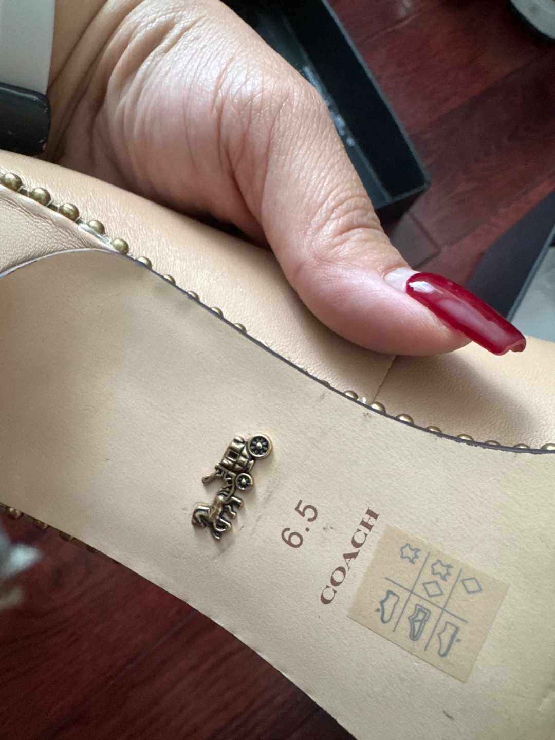 Coach Beige Leather Heels - Size 6.5 - photo 5