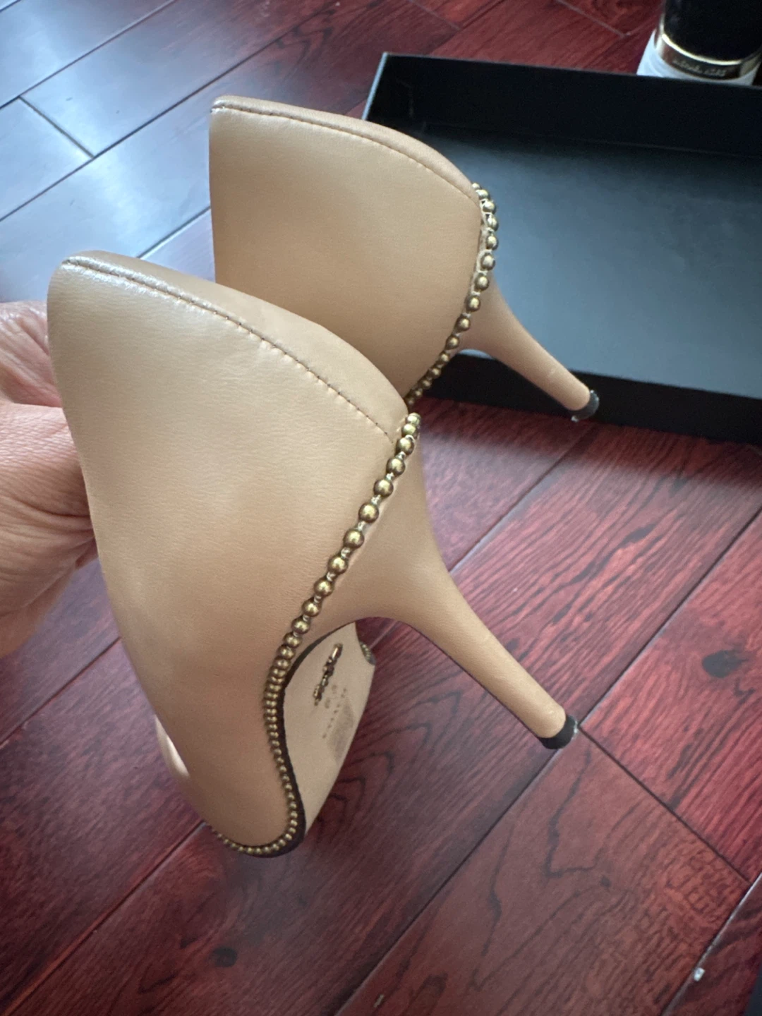 Coach Beige Leather Heels - Size 6.5 - photo 4