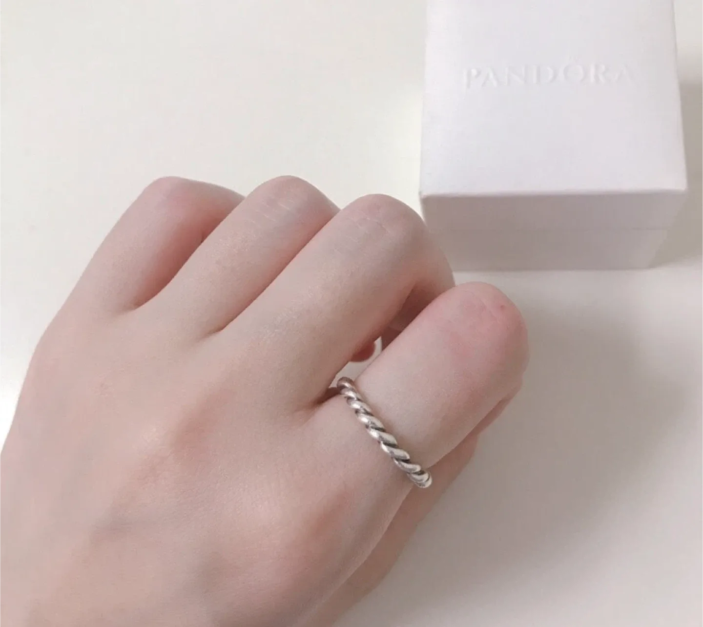 Pandora Intertwined Twist Sterling Silver Ring image indicator(2)