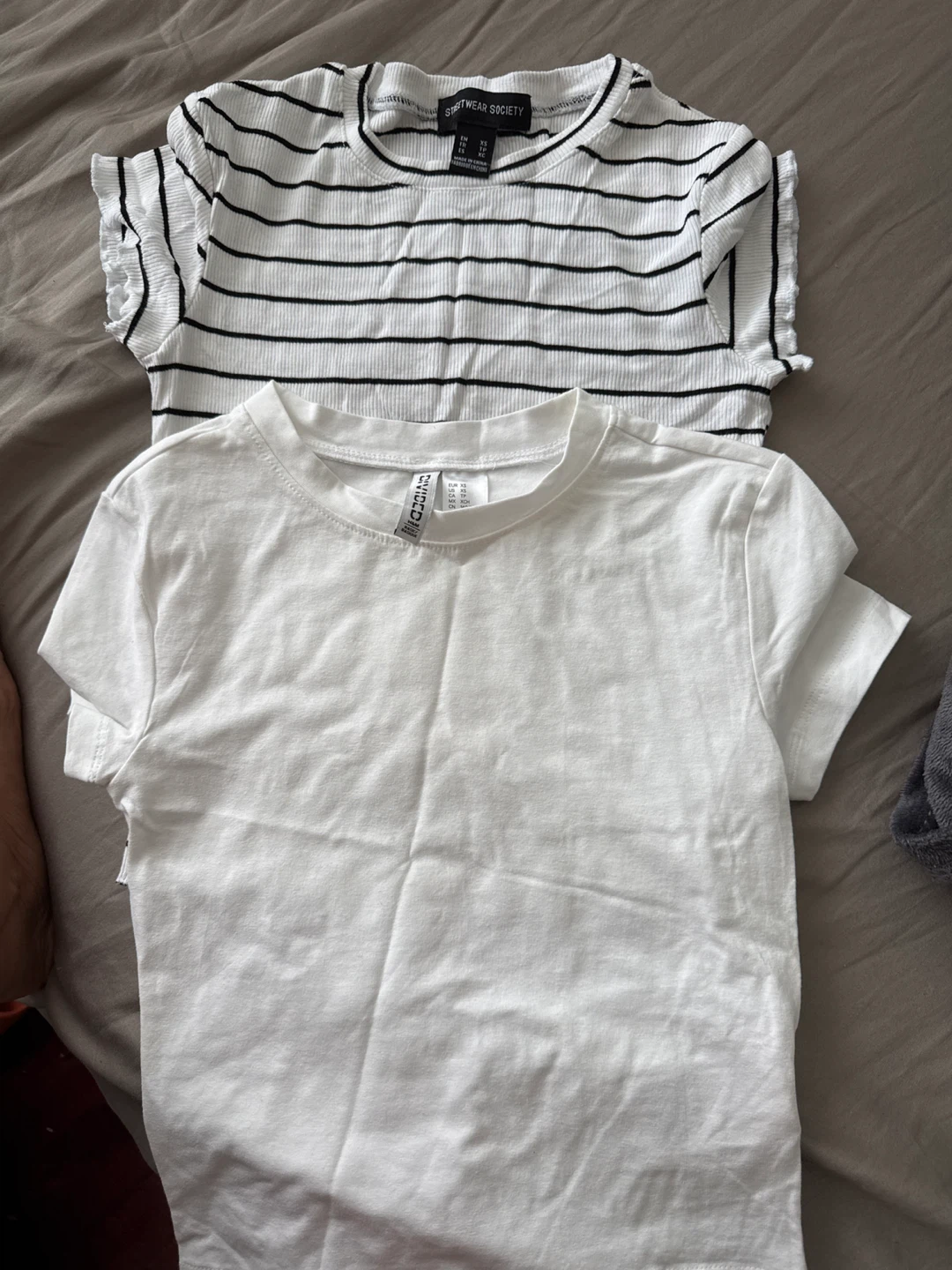 H&M Divided White XS T-Shirt