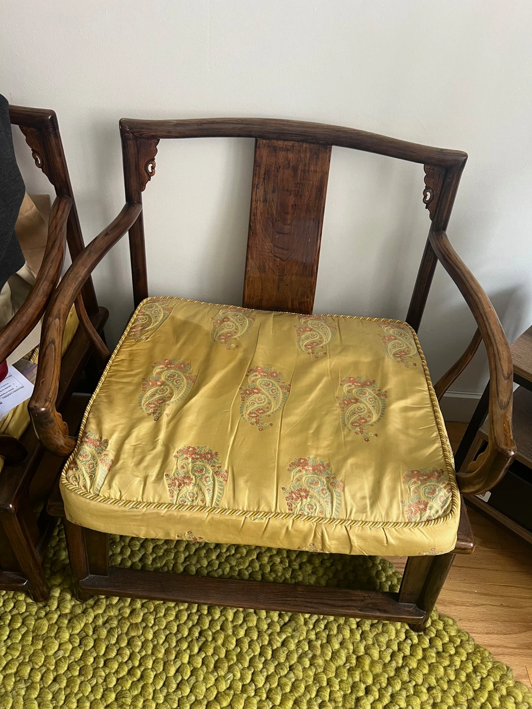 Antique Chinese Rosewood Horseshoe Back Chair - photo 4