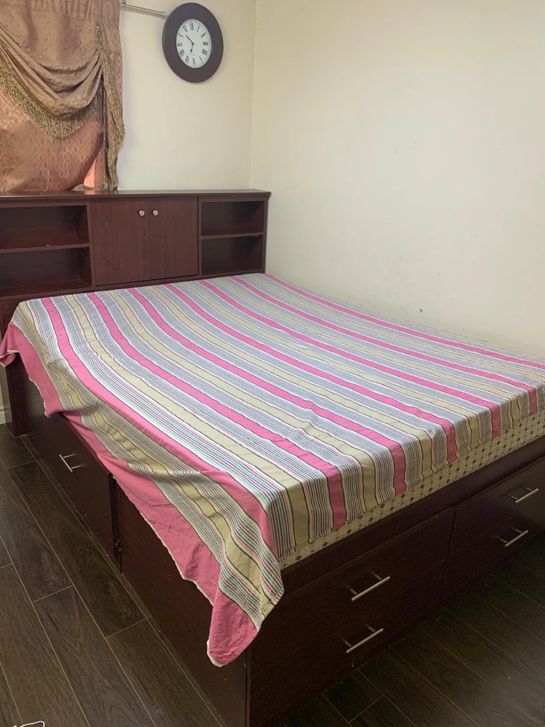 Queen Size Bed Frame with Storage Headboard image indicator(6)