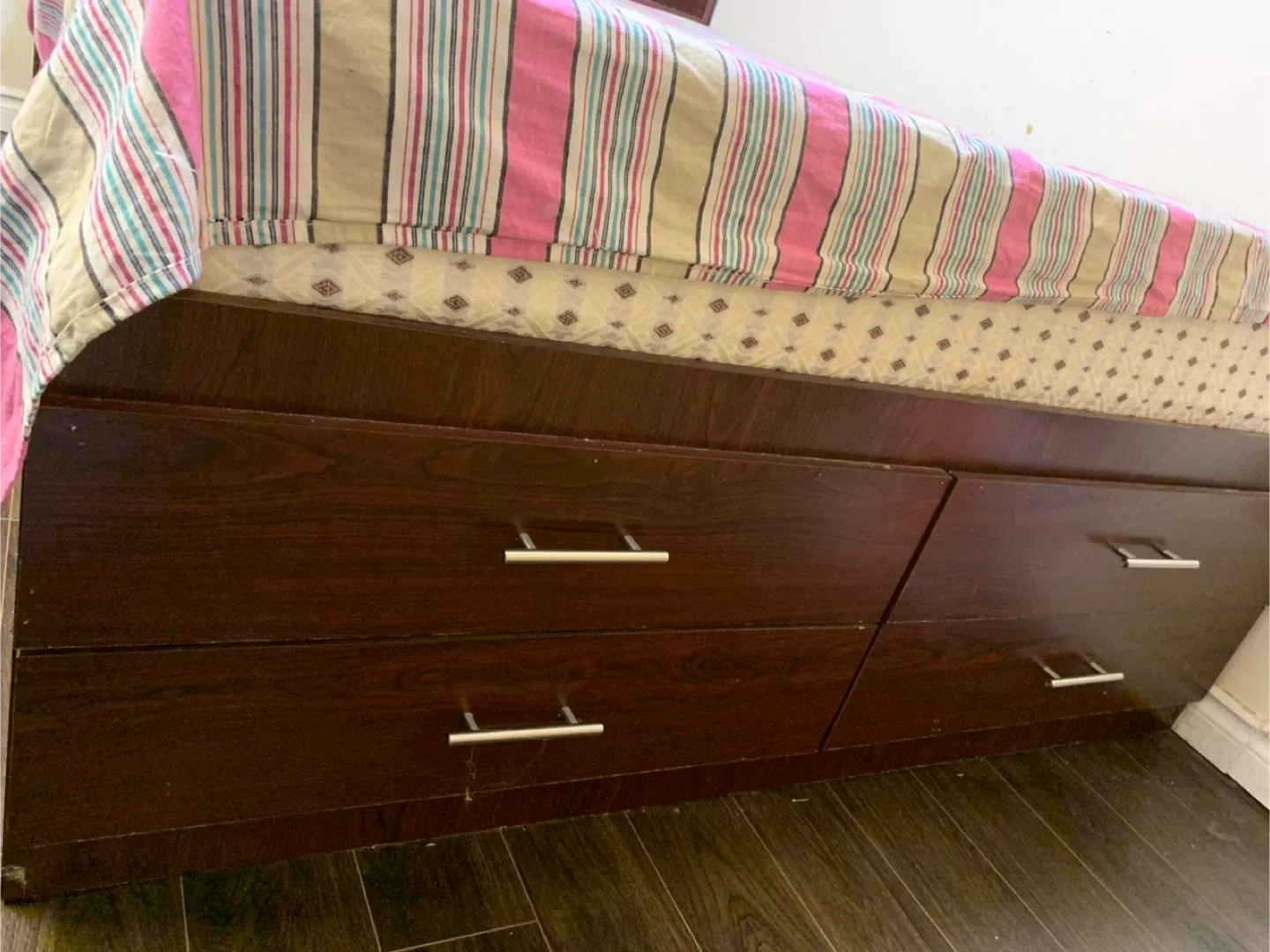 Queen Size Bed Frame with Storage Headboard image indicator(4)