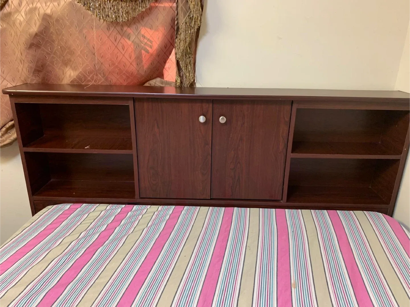 Queen Size Bed Frame with Storage Headboard image indicator(2)